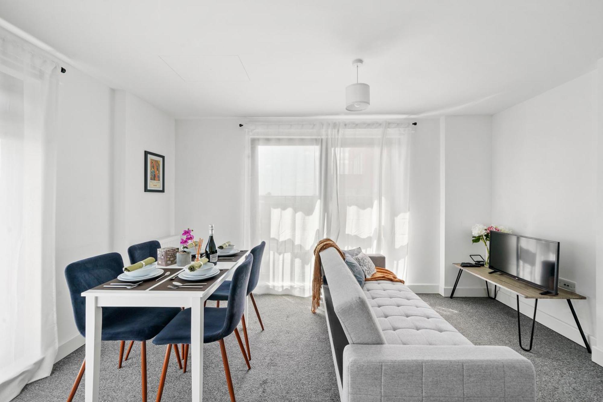 One And Two Bed Apartments Slough Near Heathrow Colnbrook Zewnętrze zdjęcie