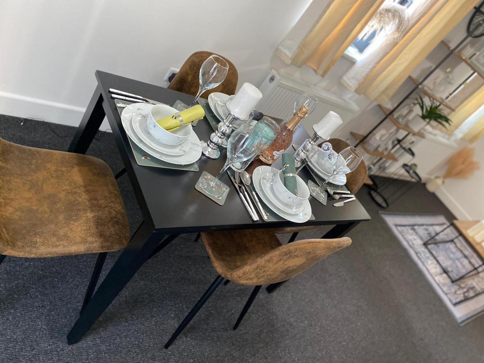 One And Two Bed Apartments Slough Near Heathrow Colnbrook Zewnętrze zdjęcie