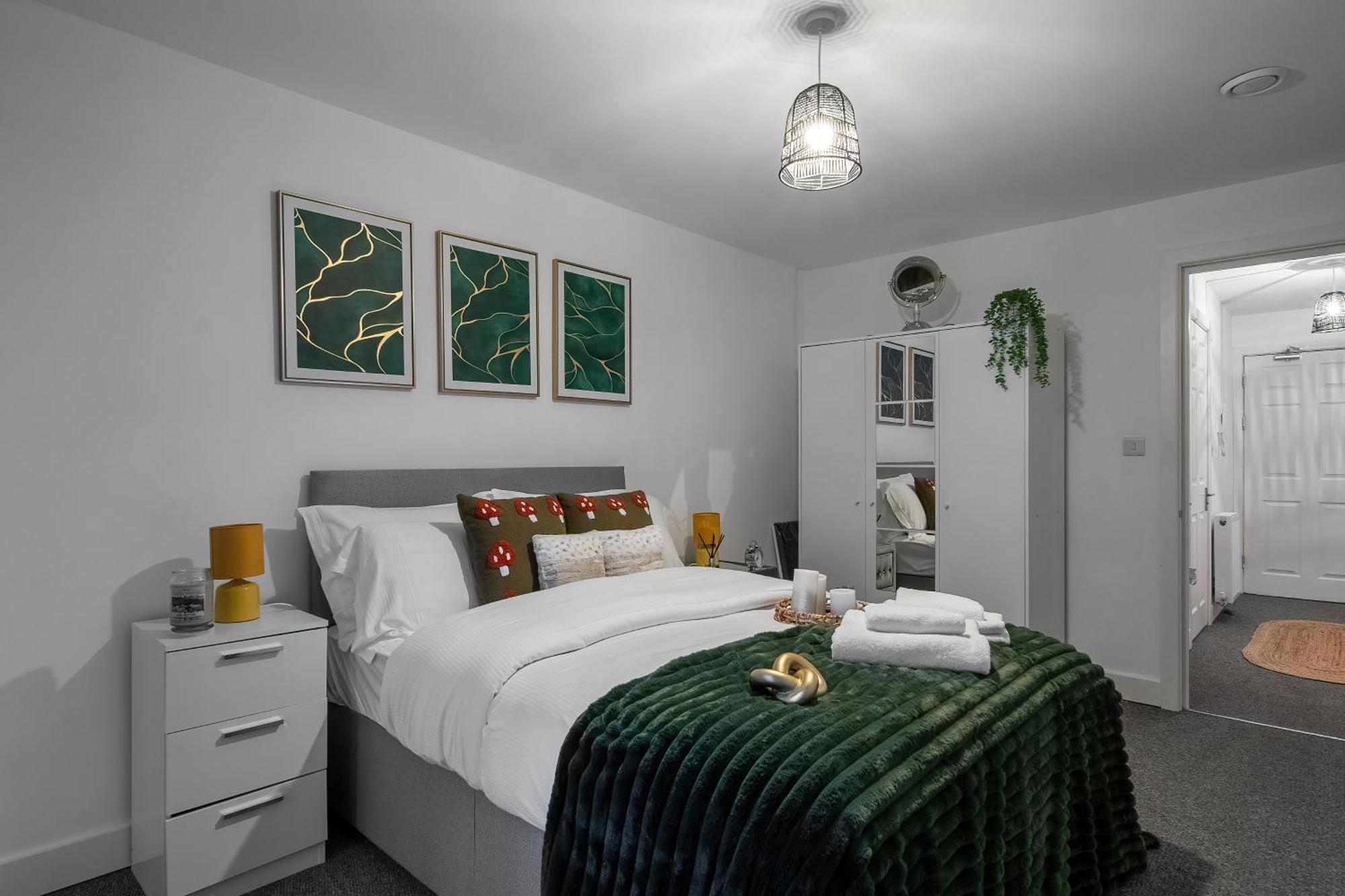 One And Two Bed Apartments Slough Near Heathrow Colnbrook Zewnętrze zdjęcie