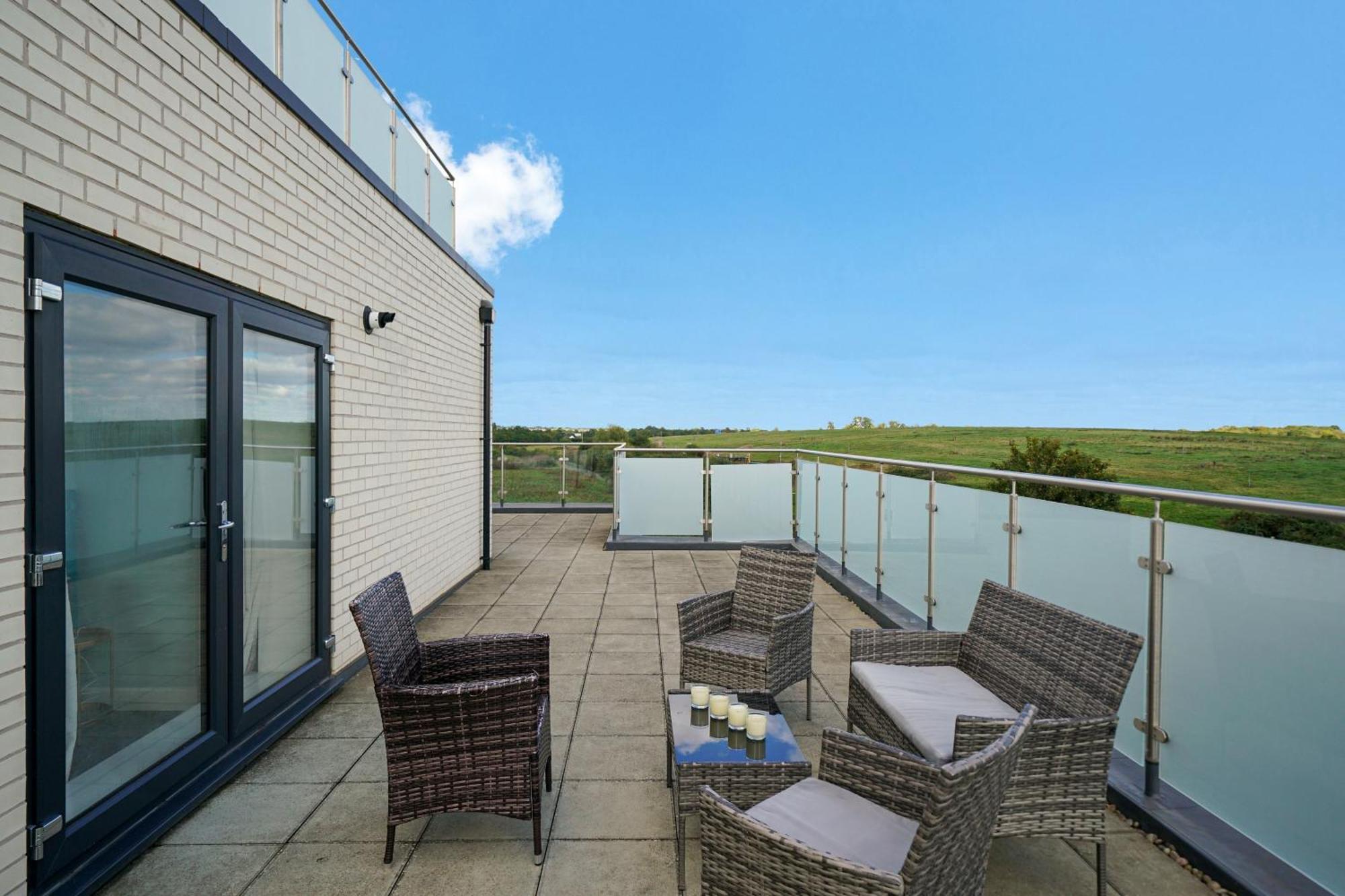 One And Two Bed Apartments Slough Near Heathrow Colnbrook Zewnętrze zdjęcie